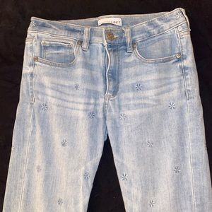 Flower Embroidered Mom Jeans